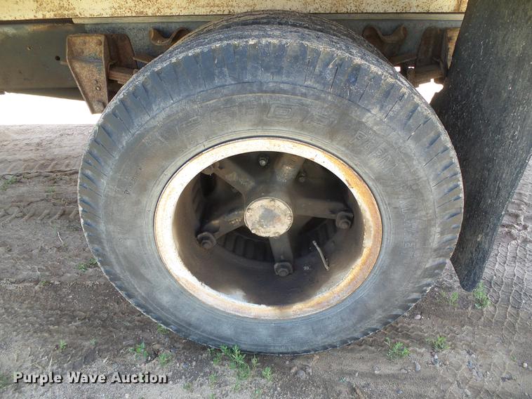 image for item DC5166 1974 Chevrolet C60 grain truck