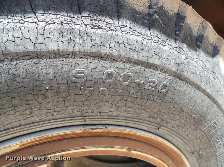 image for item DC5166 1974 Chevrolet C60 grain truck