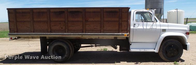image for item DC5167 1975 Chevrolet C60 grain truck