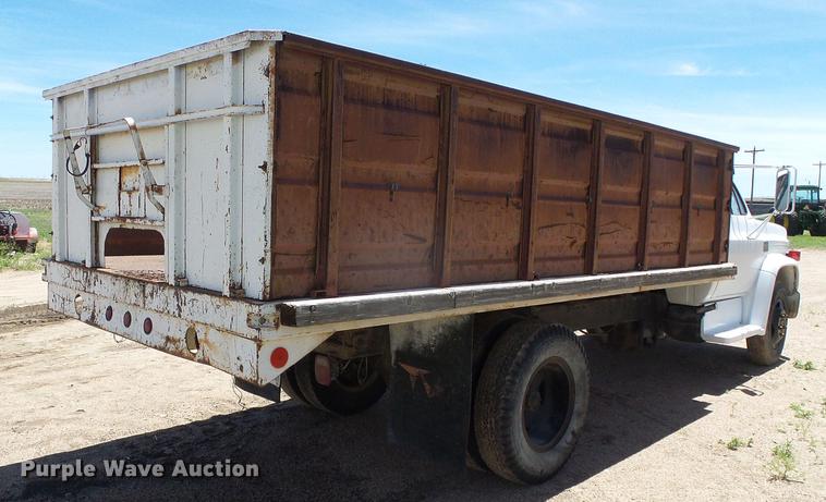 image for item DC5167 1975 Chevrolet C60 grain truck