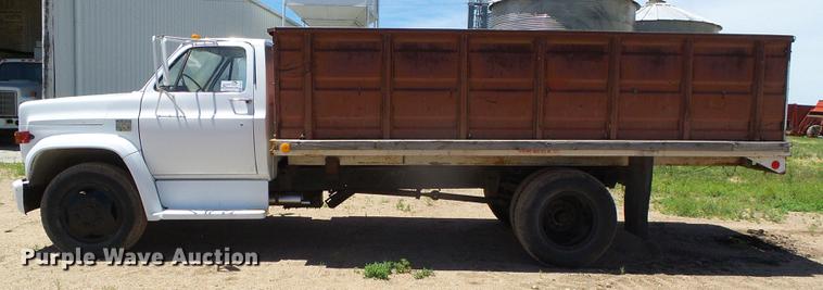 image for item DC5167 1975 Chevrolet C60 grain truck