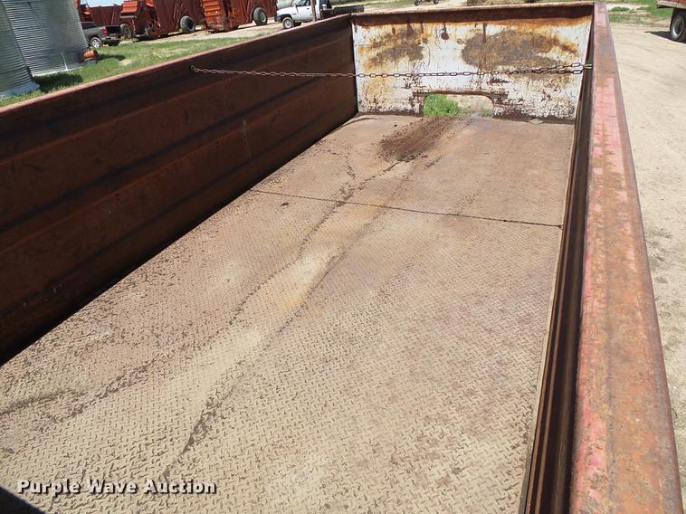 image for item DC5167 1975 Chevrolet C60 grain truck