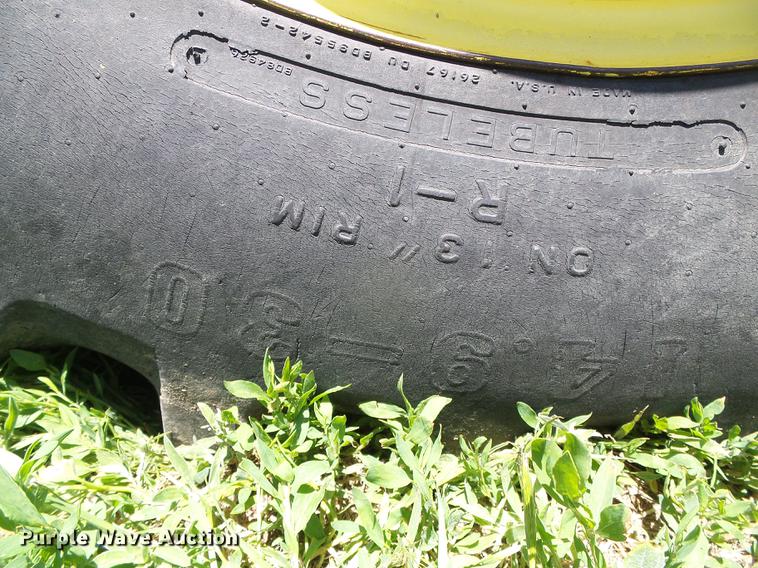 image for item DC5168 1993 John Deere 4960 MFWD tractor