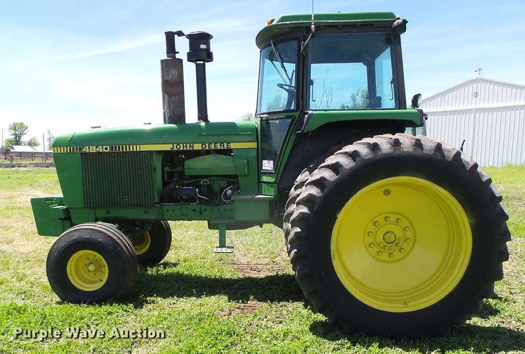 image for item DC5169 1982 John Deere 4840 tractor