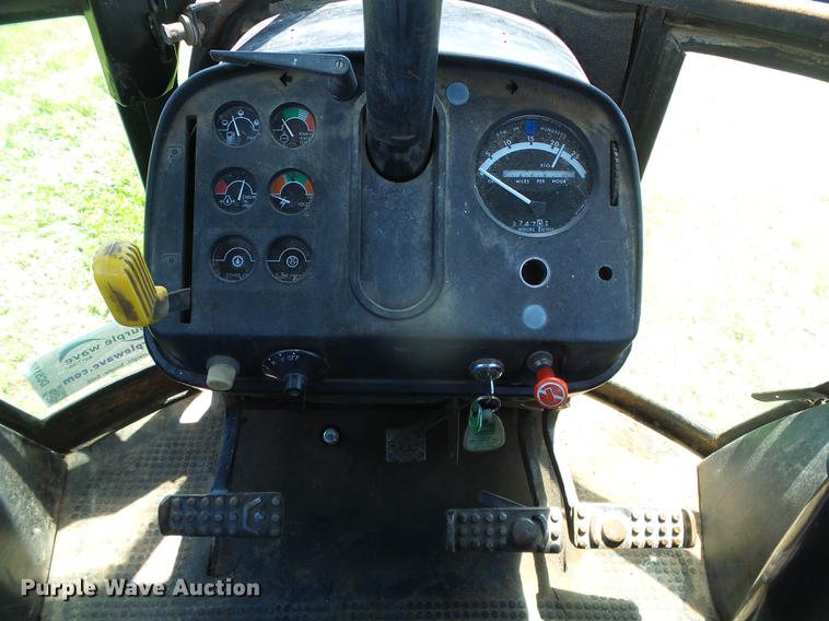 image for item DC5169 1982 John Deere 4840 tractor