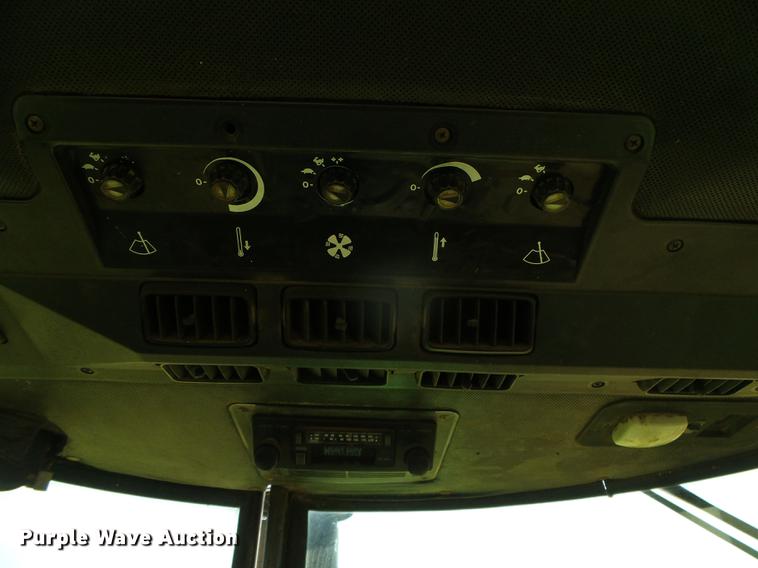 image for item DC5169 1982 John Deere 4840 tractor