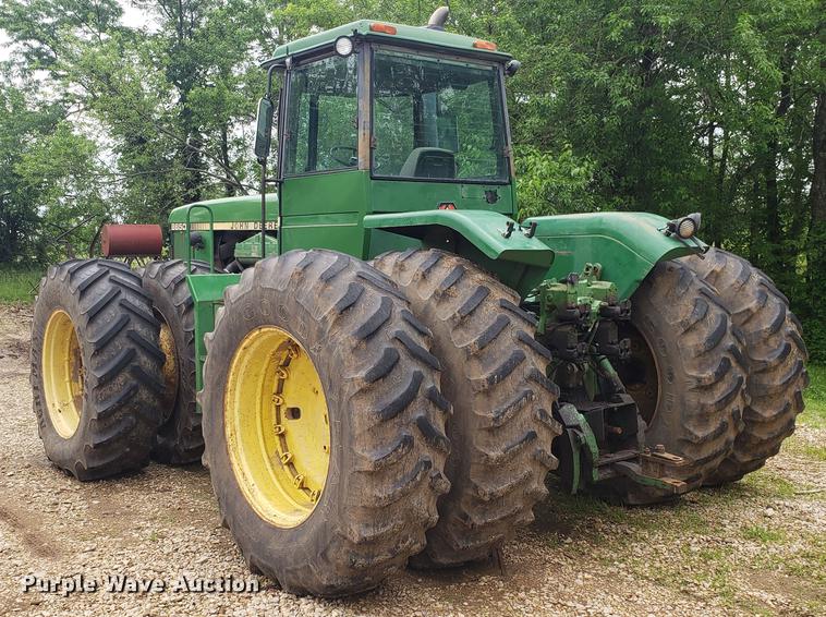 image for item DD4753 1982 John Deere 8650 4WD tractor