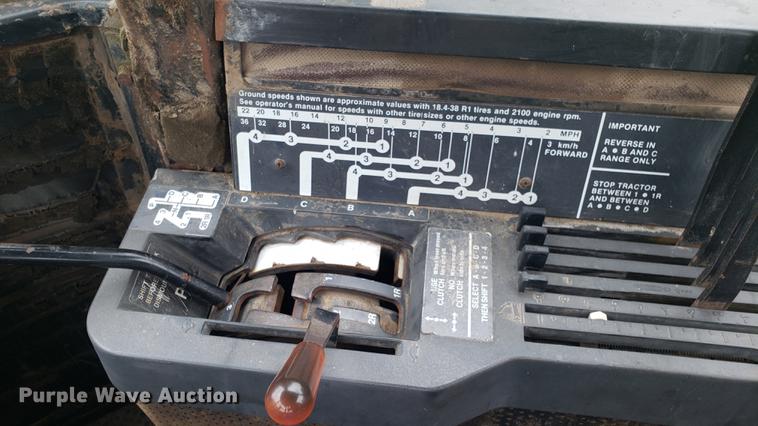 image for item DD4753 1982 John Deere 8650 4WD tractor