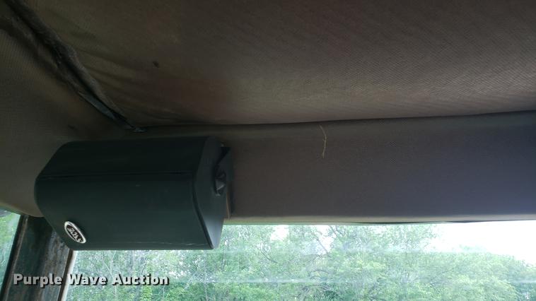 image for item DD4753 1982 John Deere 8650 4WD tractor