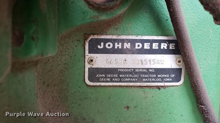 image for item DD4753 1982 John Deere 8650 4WD tractor