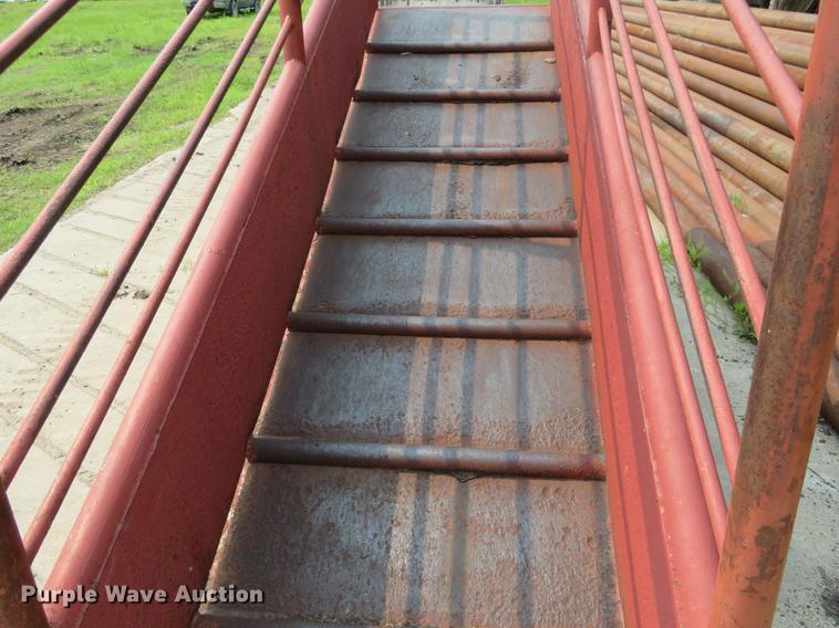image for item DD7062 Steel livestock loading chute