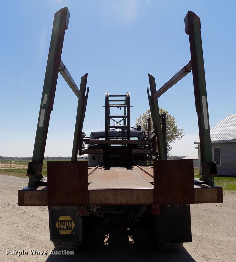 image for item DE1179 2004 Freightliner Business Class M2 hay bale stacker truck