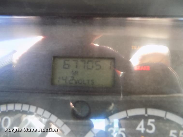 image for item DE1179 2004 Freightliner Business Class M2 hay bale stacker truck