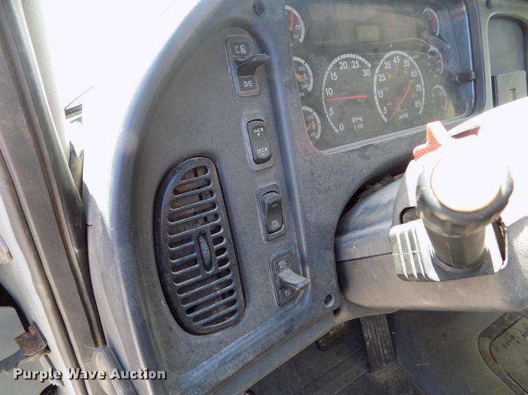 image for item DE1179 2004 Freightliner Business Class M2 hay bale stacker truck