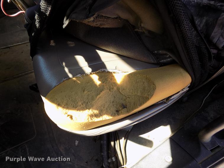 image for item DE1179 2004 Freightliner Business Class M2 hay bale stacker truck