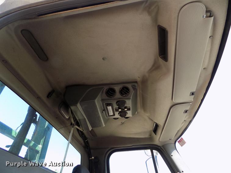 image for item DE1179 2004 Freightliner Business Class M2 hay bale stacker truck