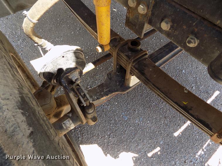 image for item DE1179 2004 Freightliner Business Class M2 hay bale stacker truck