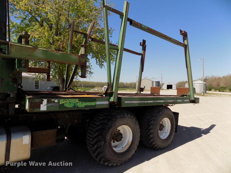 image for item DE1179 2004 Freightliner Business Class M2 hay bale stacker truck