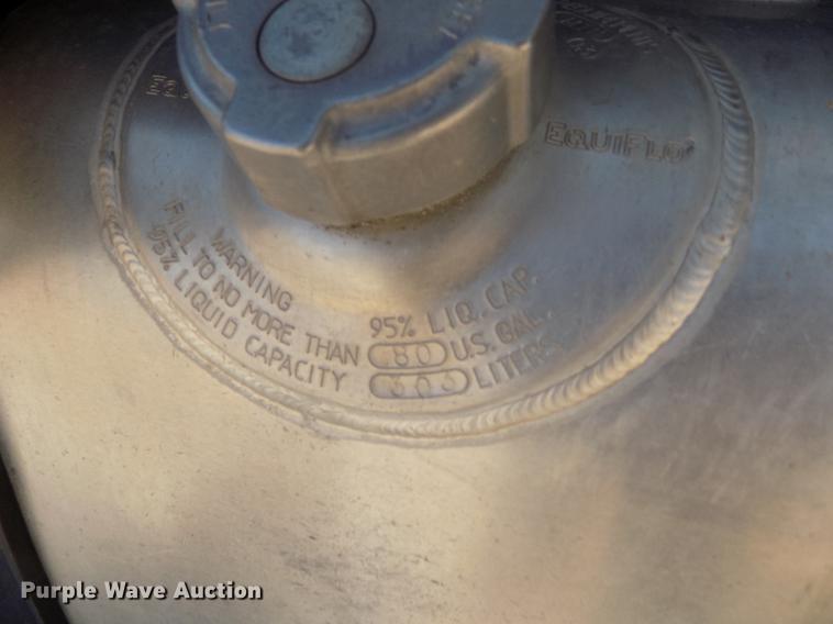 image for item DE1179 2004 Freightliner Business Class M2 hay bale stacker truck