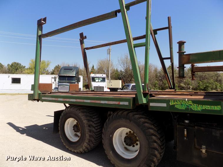 image for item DE1179 2004 Freightliner Business Class M2 hay bale stacker truck