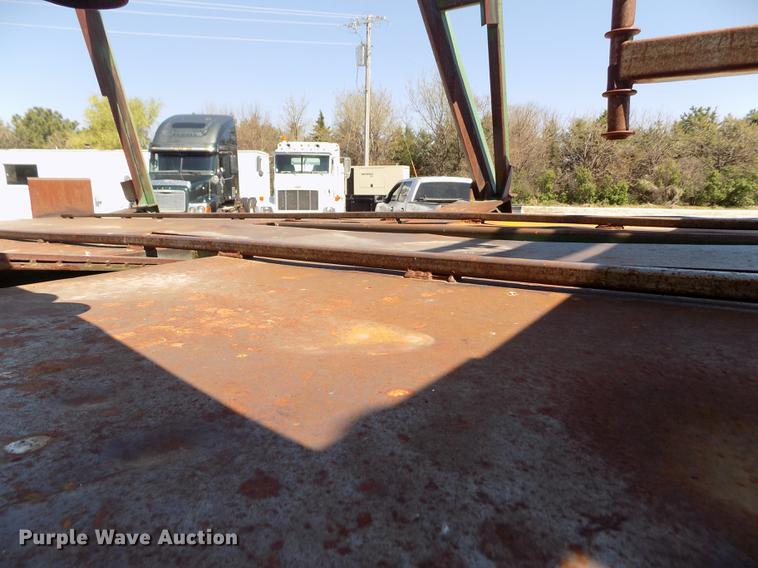 image for item DE1179 2004 Freightliner Business Class M2 hay bale stacker truck