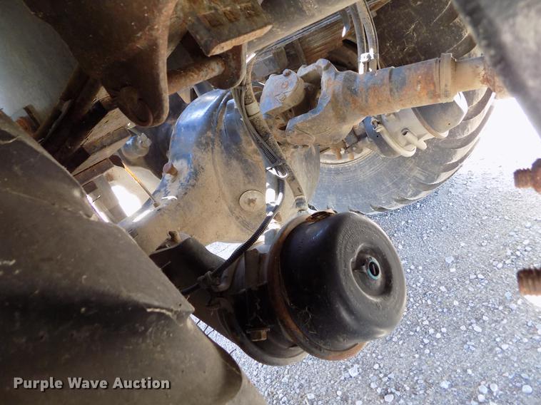 image for item DE1179 2004 Freightliner Business Class M2 hay bale stacker truck