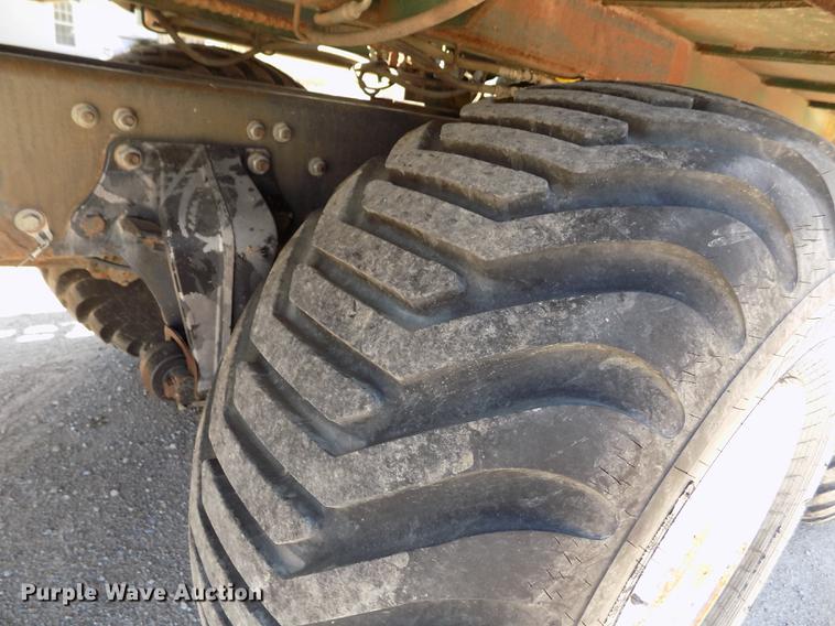 image for item DE1179 2004 Freightliner Business Class M2 hay bale stacker truck