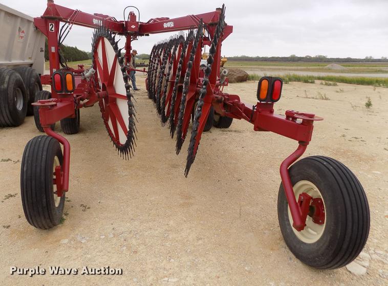 image for item DE1190 2015 Rowse Ultimate hay rake