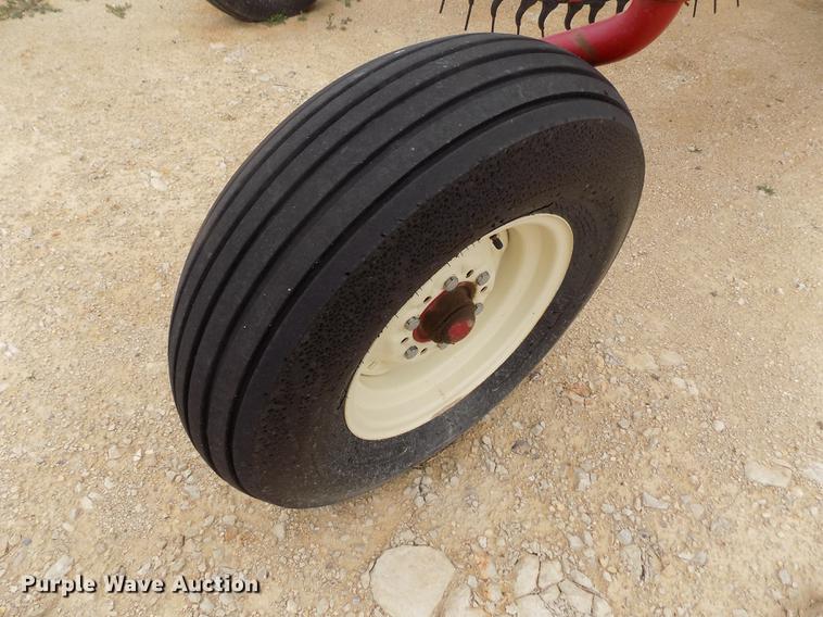 image for item DE1190 2015 Rowse Ultimate hay rake