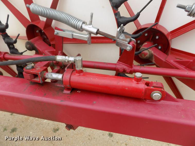 image for item DE1190 2015 Rowse Ultimate hay rake