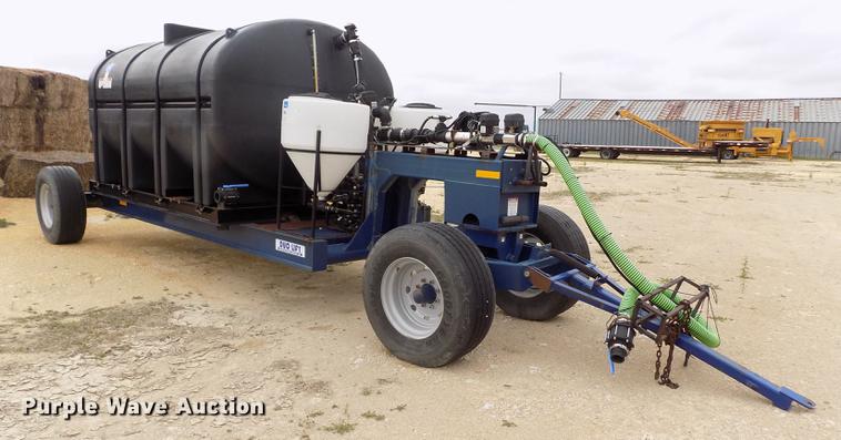image for item DE1191 Duo Lift fertilizer delivery trailer