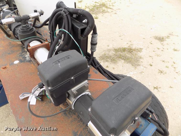 image for item DE1191 Duo Lift fertilizer delivery trailer