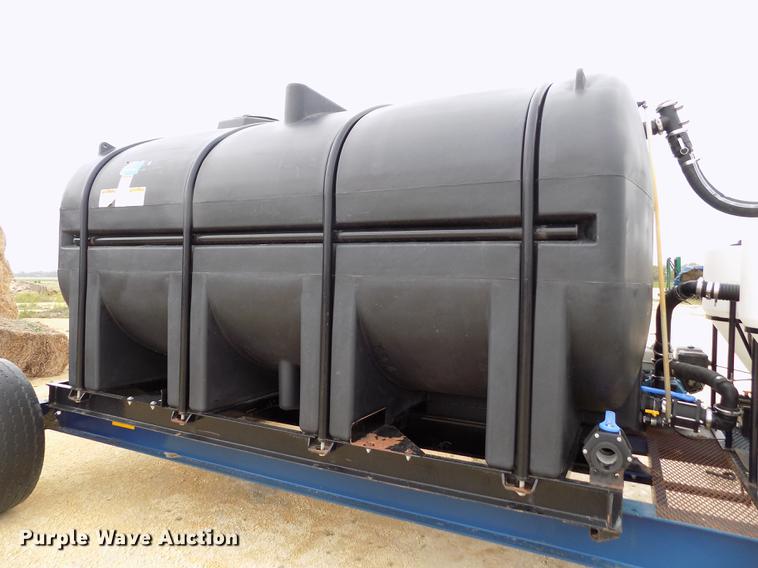 image for item DE1191 Duo Lift fertilizer delivery trailer