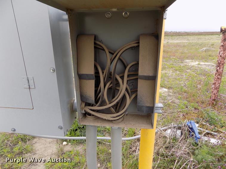 image for item DE1193 2013 Skiles Industries cone bottom trailer