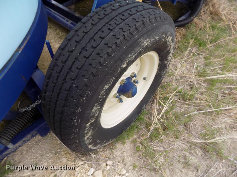 image for item DE1193 2013 Skiles Industries cone bottom trailer