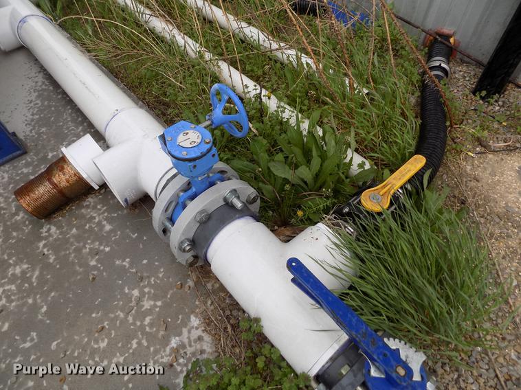 image for item DE1195 (3) cone bottom tanks with pump system