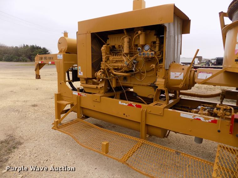 image for item DE1197 1992 Jones Mighty Giant PU1-92-463 bale grinder