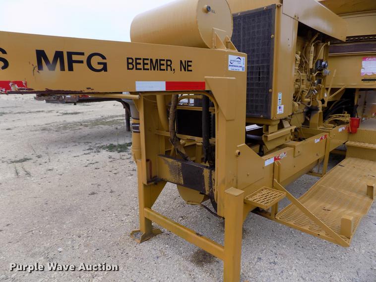 image for item DE1197 1992 Jones Mighty Giant PU1-92-463 bale grinder