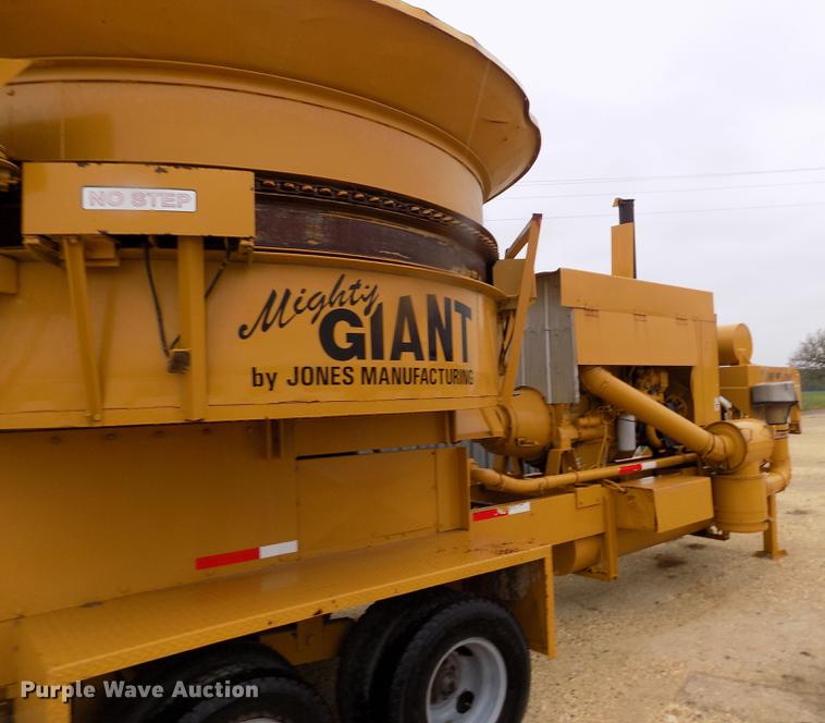 image for item DE1197 1992 Jones Mighty Giant PU1-92-463 bale grinder