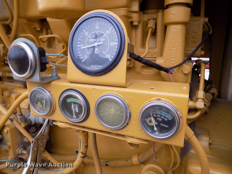 image for item DE1197 1992 Jones Mighty Giant PU1-92-463 bale grinder