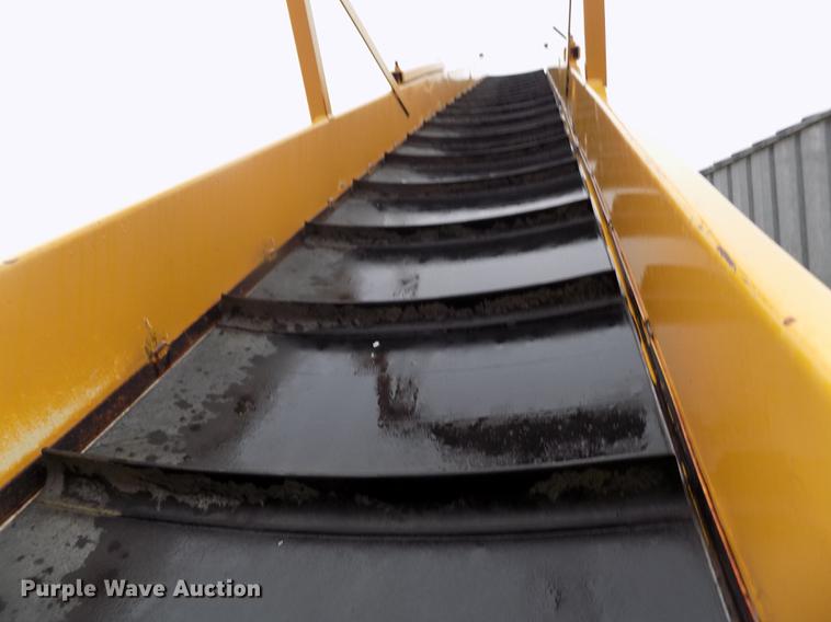 image for item DE1197 1992 Jones Mighty Giant PU1-92-463 bale grinder