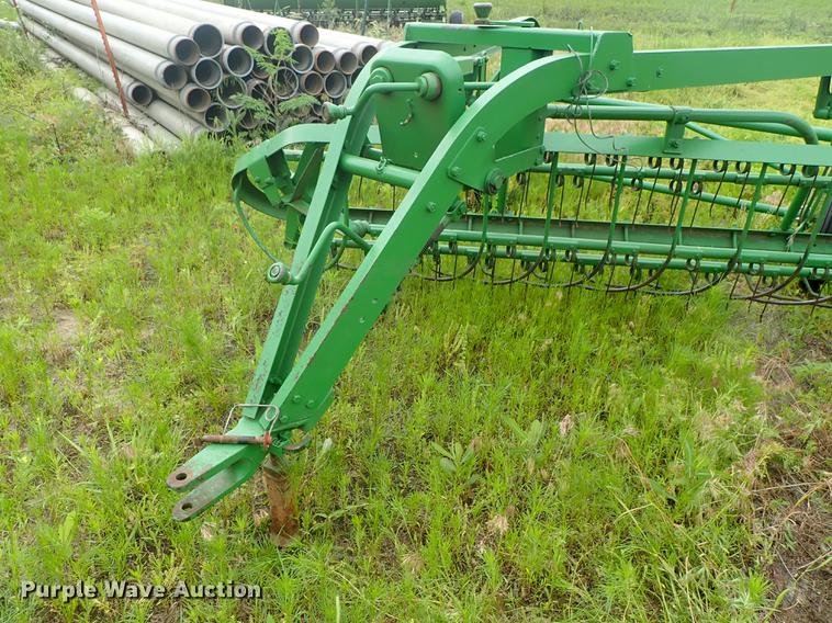 image for item DE5385 John Deere 851 hay rake