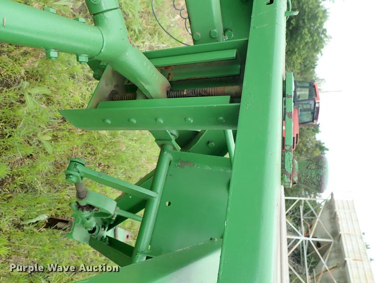 image for item DE5385 John Deere 851 hay rake