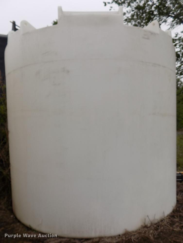 image for item DE7683 Snyder Industries Sii vertical tank