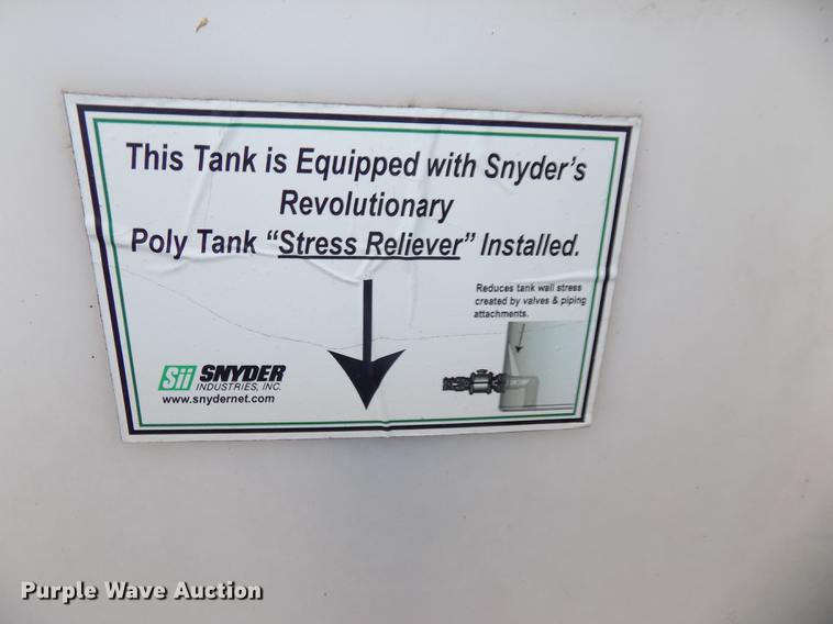 image for item DE7683 Snyder Industries Sii vertical tank