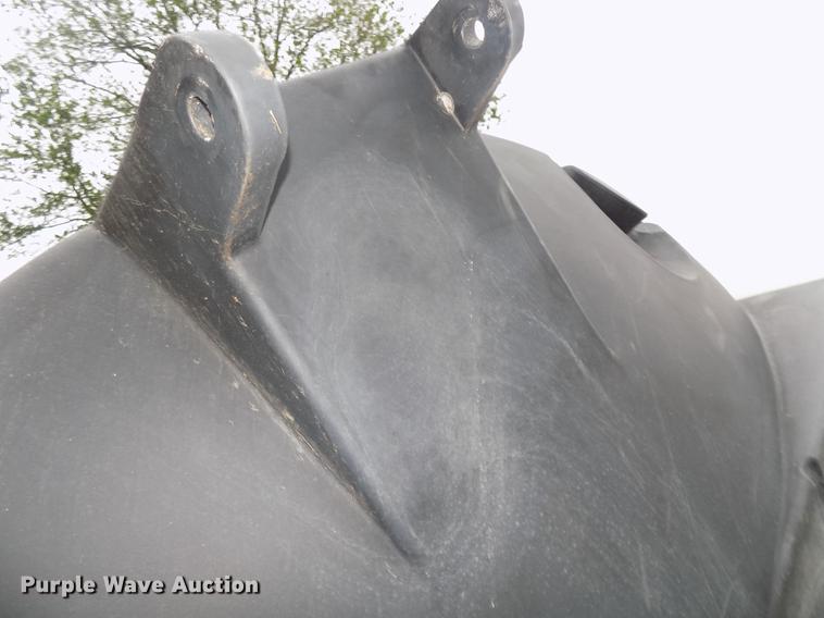 image for item DE7684 2014 Snyder Industries Sii vertical poly tank