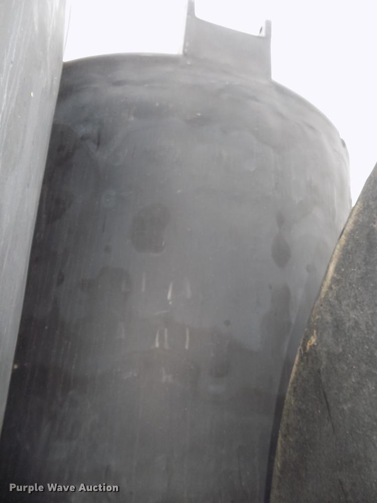 image for item DE7685 Snyder Industries Sii vertical poly tank