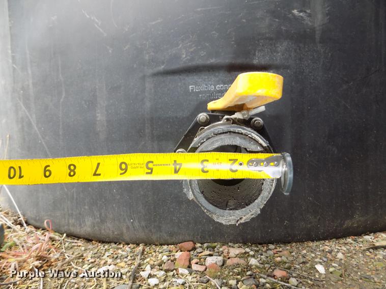 image for item DE7686 Snyder Industries Sii vertical poly tank