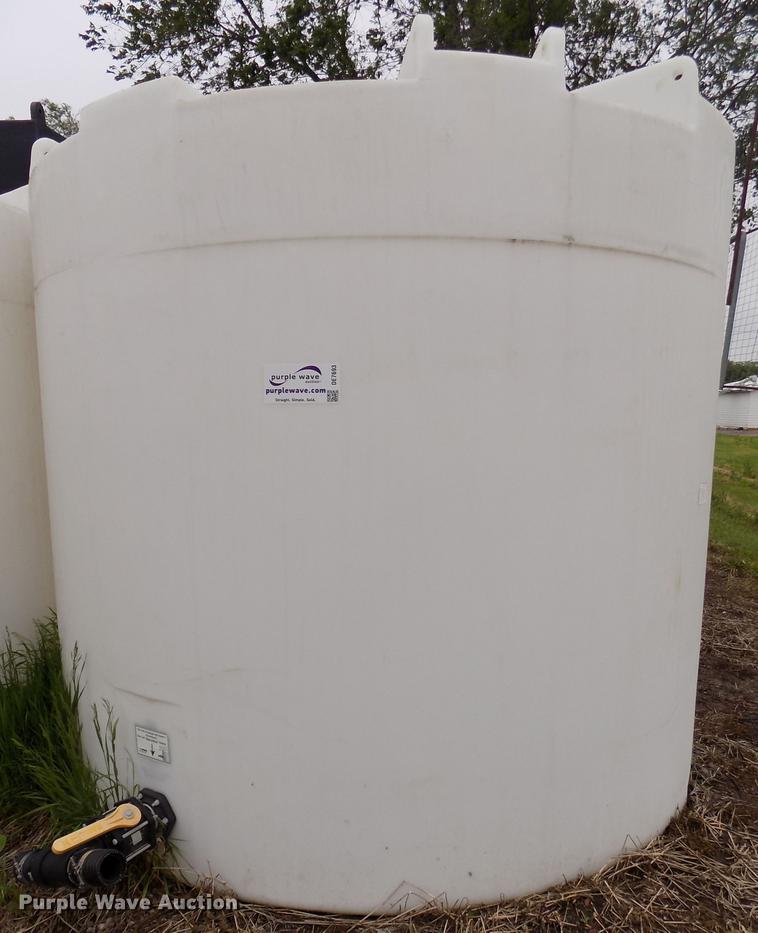 image for item DE7693 Snyder Industries vertical tank