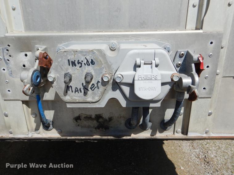 image for item DE8433 2008 Eby livestock trailer